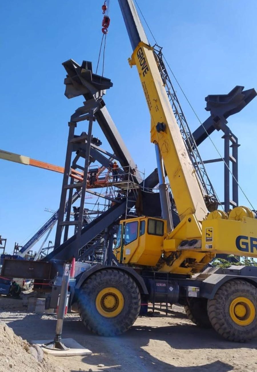 GRÚA TELESCOPICA DE 60-80 TON